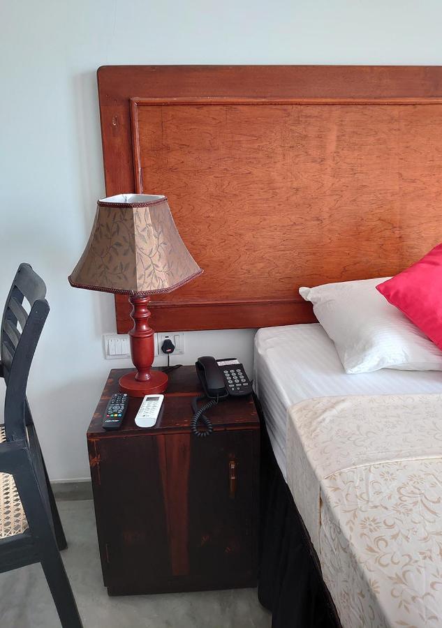 Sea Breeze Ambalangoda Ambalangoda  Exterior foto